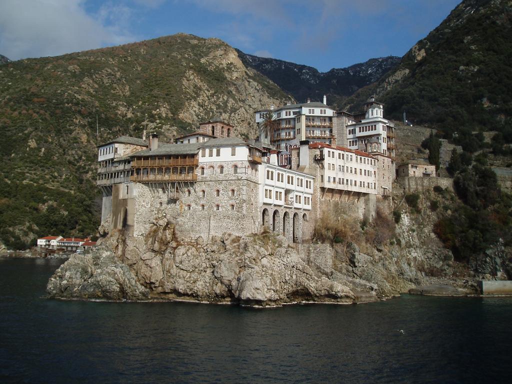 4-You Метаморфоси Экстерьер фото